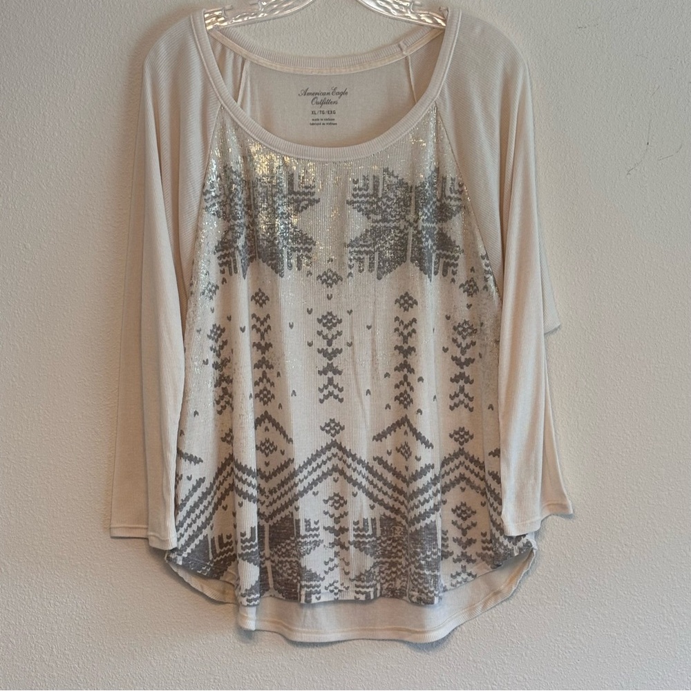 American Eagle Outfitters Gray Patterned Cream Long Sleeve Top  Size XL